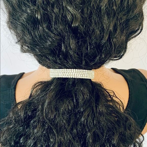 💎3/$35💎 Very Pretty Rhinestone Hair/Bun Clip for Daily Wear or Events - Picture 9 of 9